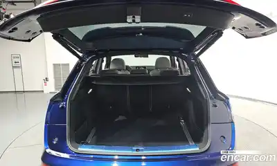 Audi SQ5 2020 3.0 Автомат в Москве № 195933, миниатюра 3