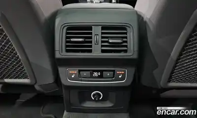 Audi SQ5 2020 3.0 Автомат в Москве № 195933, миниатюра 6