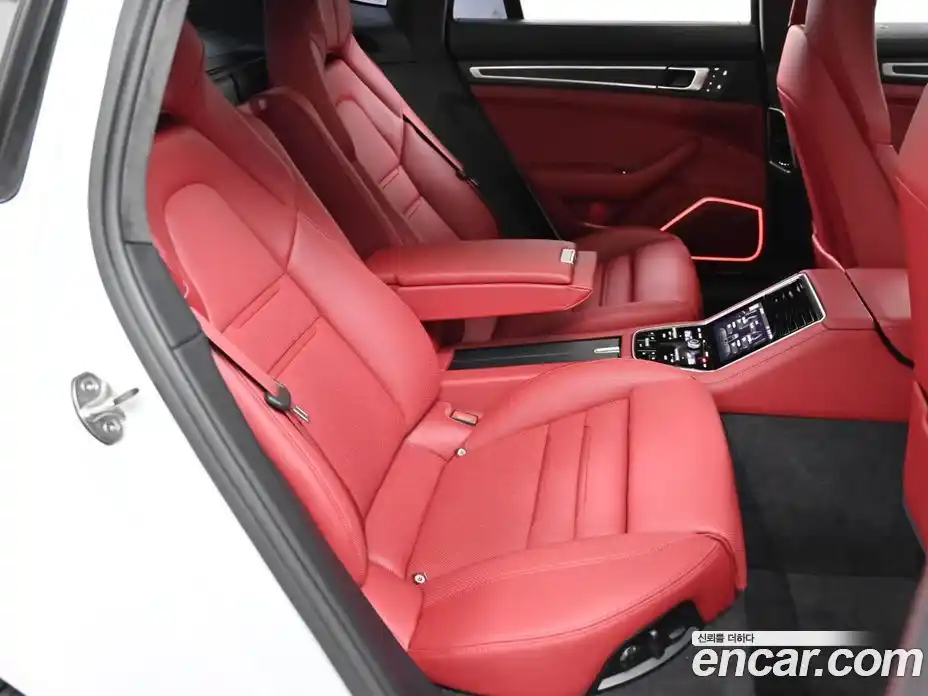 Porsche Panamera 2023 4.0 Автомат в Москве № 195999, фото 12