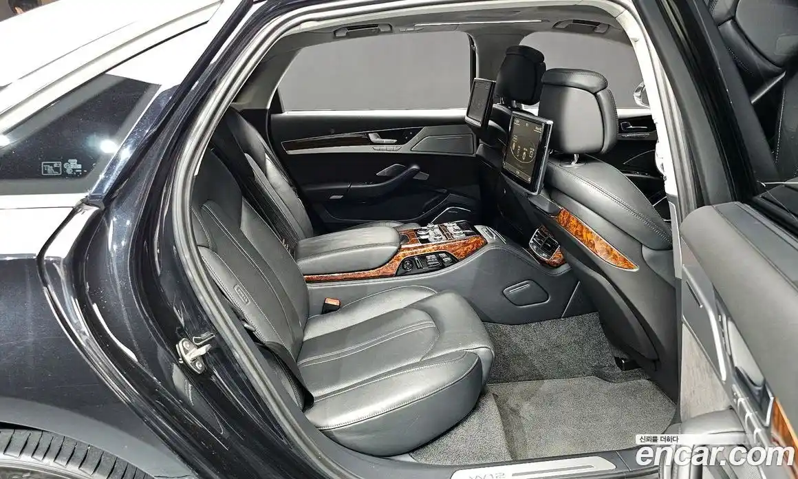 Audi A8 2011 6.3 Автомат в Москве № 196598, фото 12