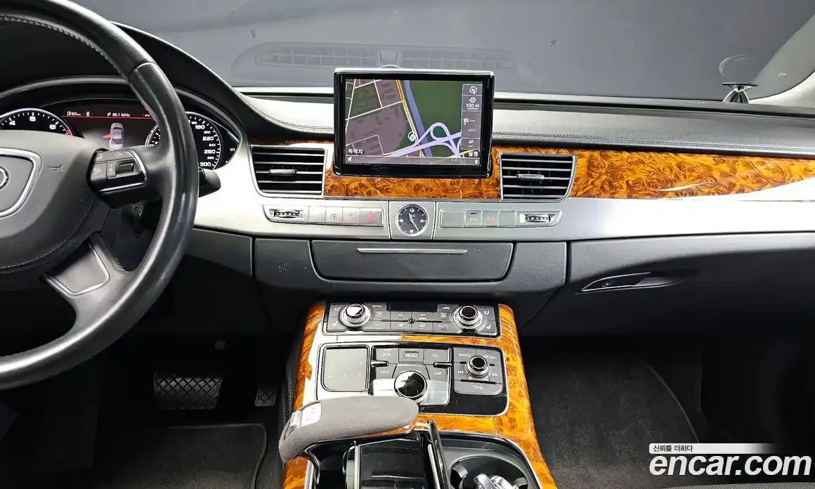 Audi A8 2011 6.3 Автомат в Москве № 196598, фото 14