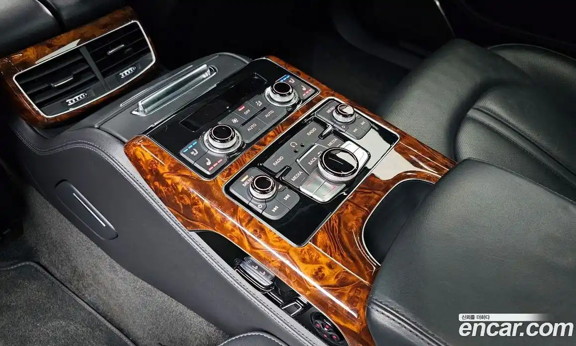 Audi A8 2011 6.3 Автомат в Москве № 196598, фото 18