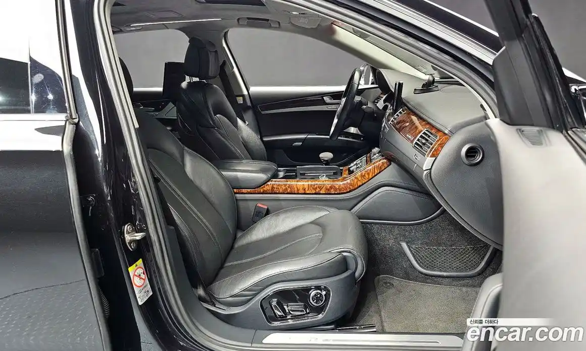 Audi A8 2011 6.3 Автомат в Москве № 196598, фото 10