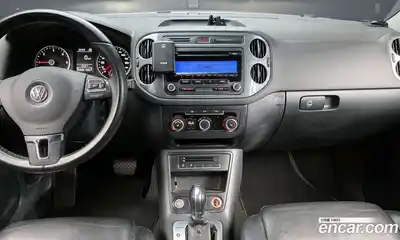 Volkswagen Tiguan 2015 2.0 Автомат в Москве № 199217, миниатюра 11