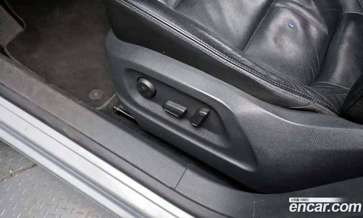 Volkswagen Tiguan 2015 2.0 Автомат в Москве № 199217, фото 7