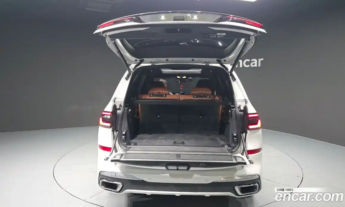 BMW X7 2025 3.0 Автомат в Москве № 210186, фото 1