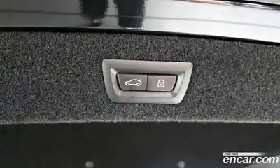 BMW 8-Series 2024 4.4 Автомат в Москве № 210245, миниатюра 3