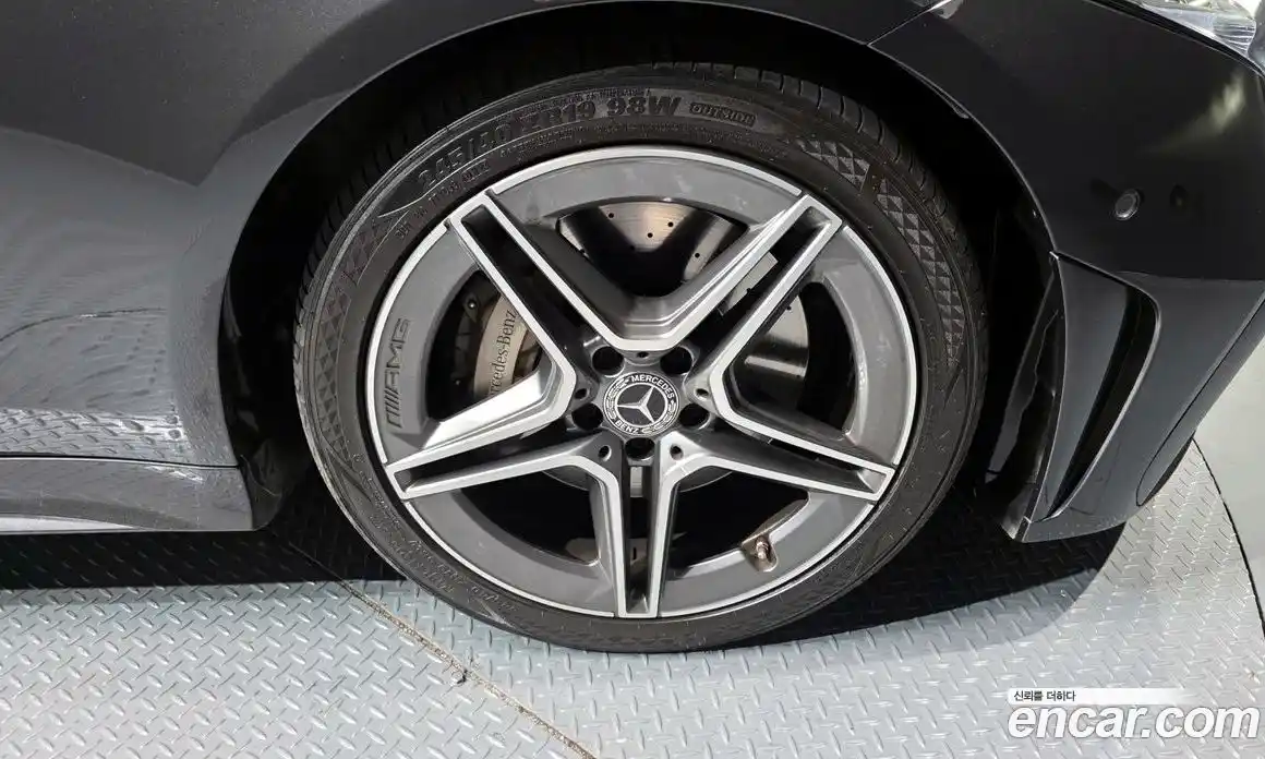 Mercedes-Benz CLS-Class 2022 2.0 Автомат в Москве № 212030, фото 7