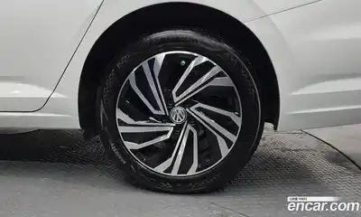 Volkswagen Jetta, 2020