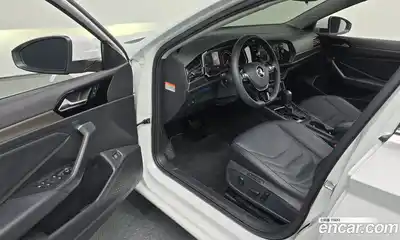 Volkswagen Jetta 2020 1.4 Автомат в Москве № 215045, миниатюра 3