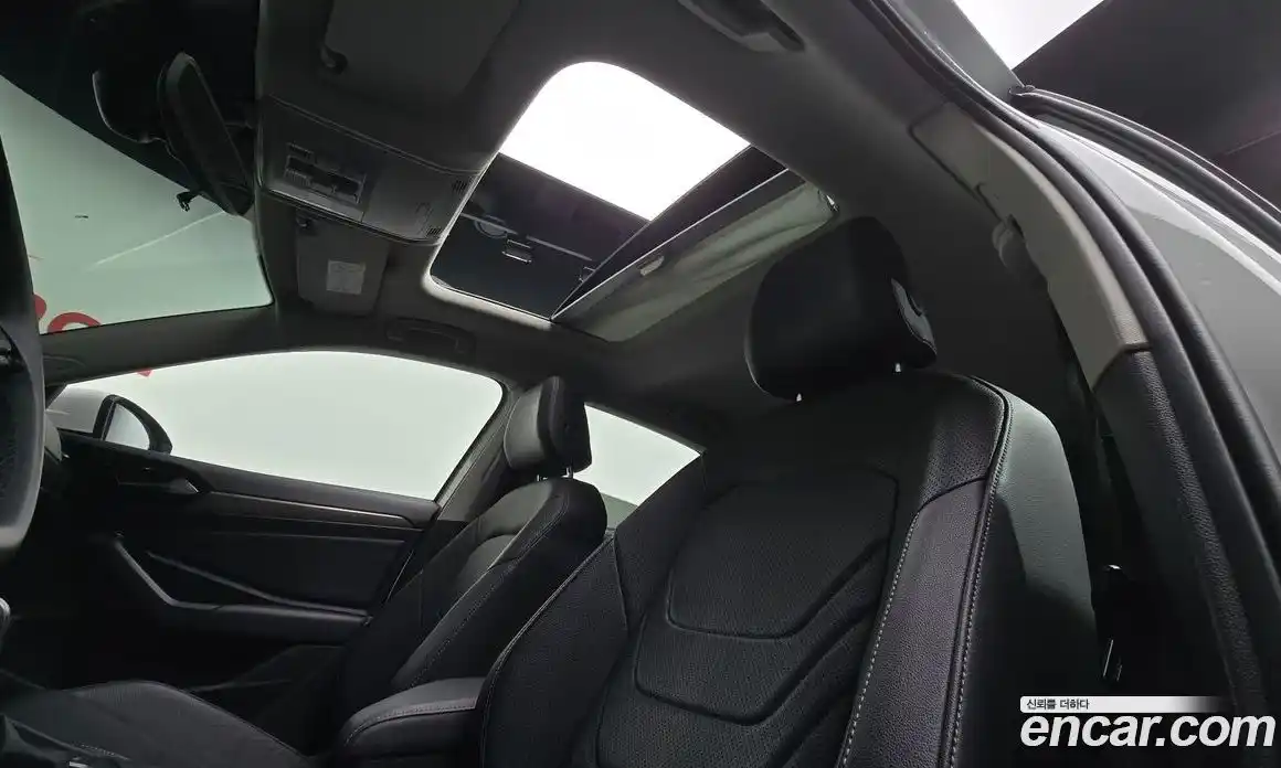 Volkswagen Jetta 2020 1.4 Автомат в Москве № 215045, фото 4