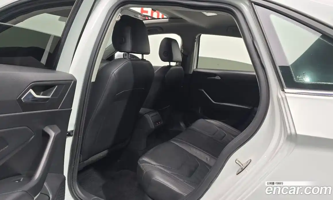 Volkswagen Jetta 2020 1.4 Автомат в Москве № 215045, фото 9