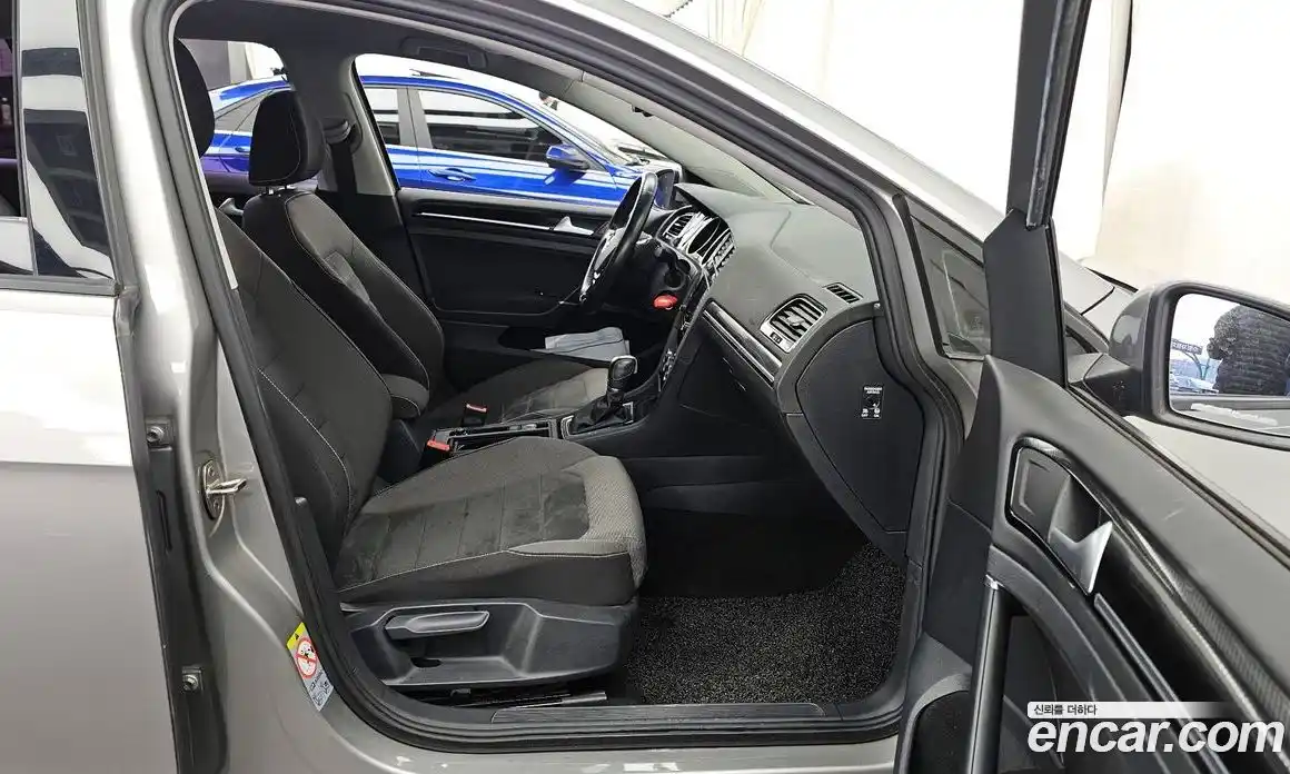 Volkswagen Golf 2015 1.6 Автомат в Москве № 215298, фото 13