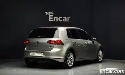 Volkswagen Golf 2015 1.6 Автомат в Москве № 215298, миниатюра 5