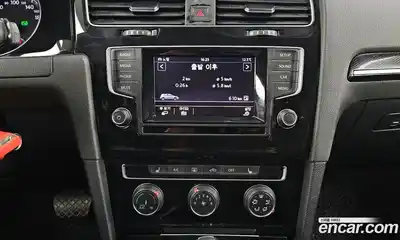 Volkswagen Golf 2015 1.6 Автомат в Москве № 215298, миниатюра 9