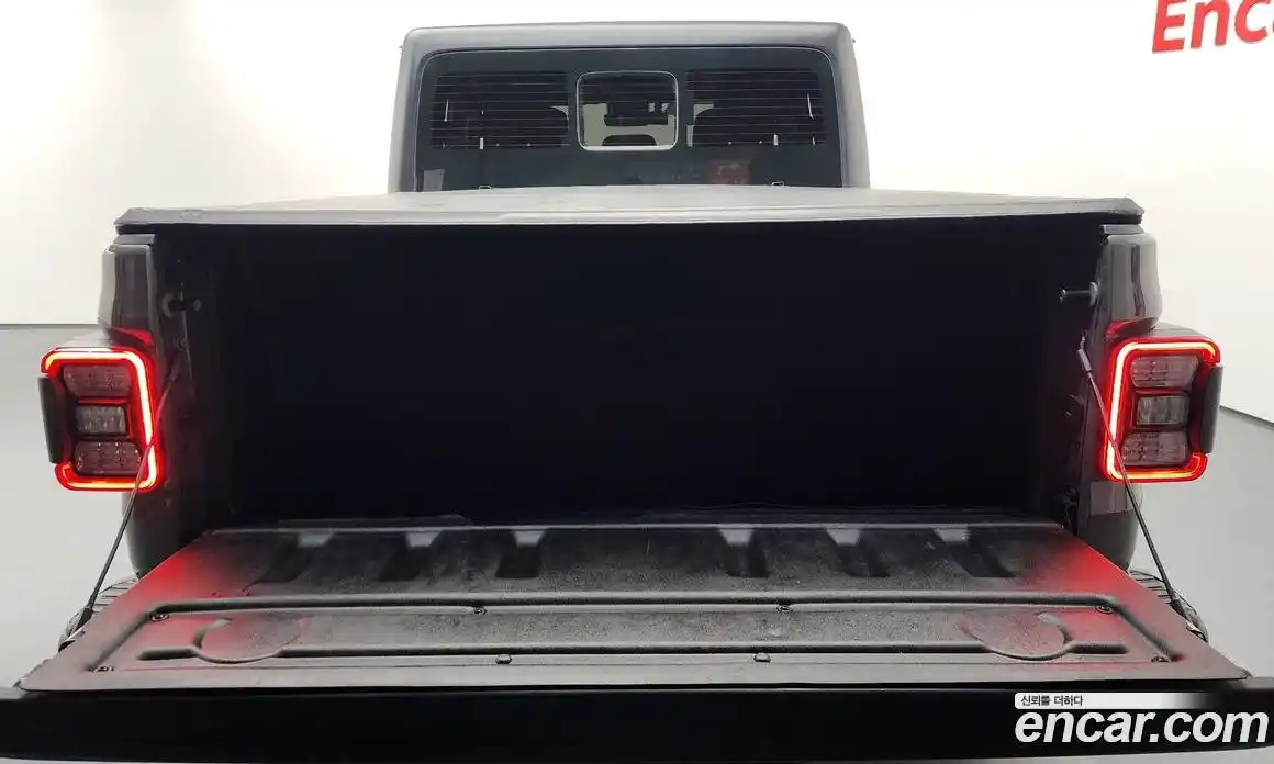 Jeep Gladiator 2021 3.6 Автомат в Москве № 215412, фото 9