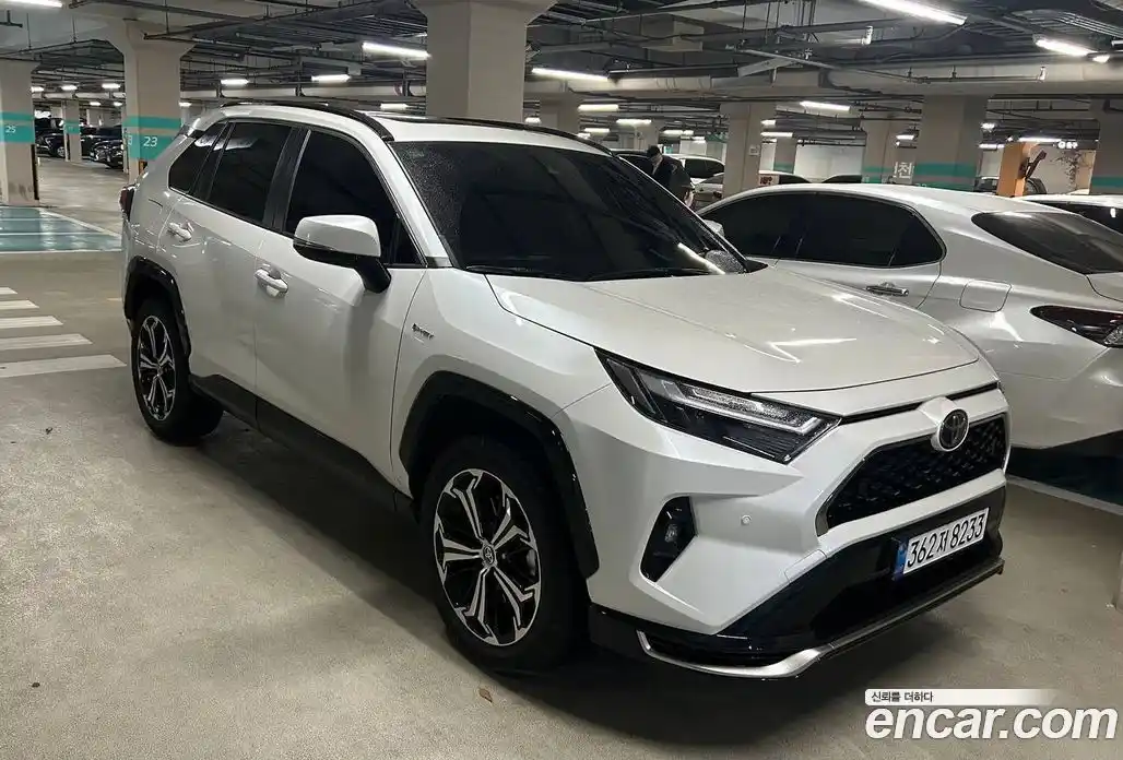 Toyota RAV4 2025 2.5 Автомат в Москве № 215571, фото 14