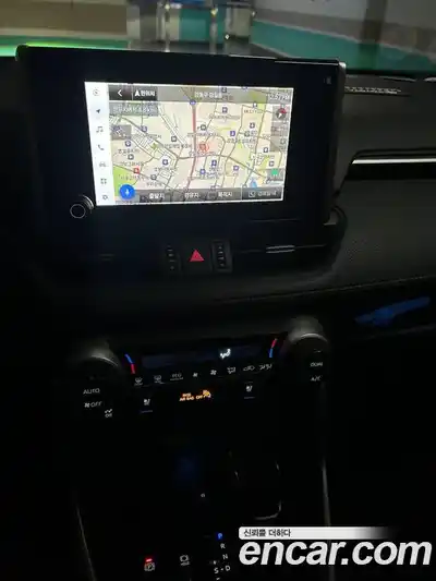 Toyota RAV4 2025 2.5 Автомат в Москве № 215571, миниатюра 3