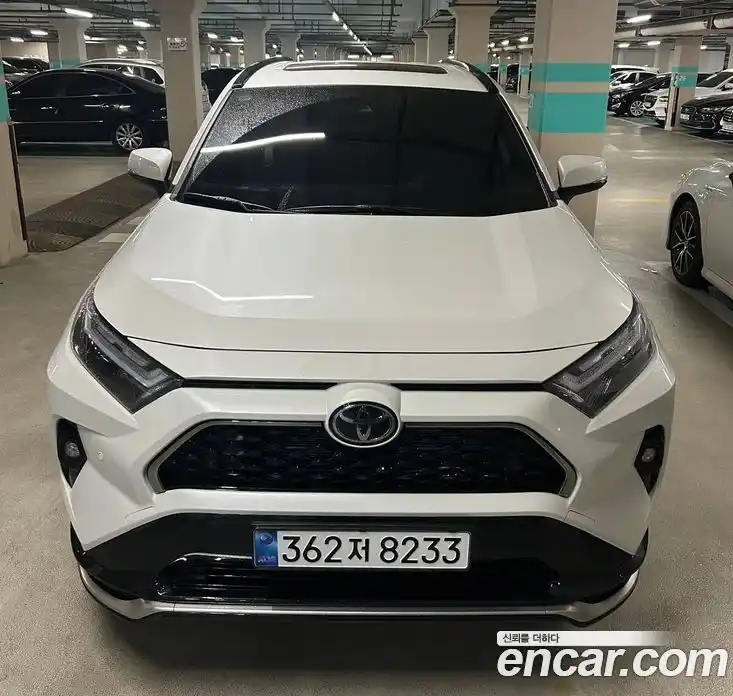 Toyota RAV4 2025 2.5 Автомат в Москве № 215571, фото 9
