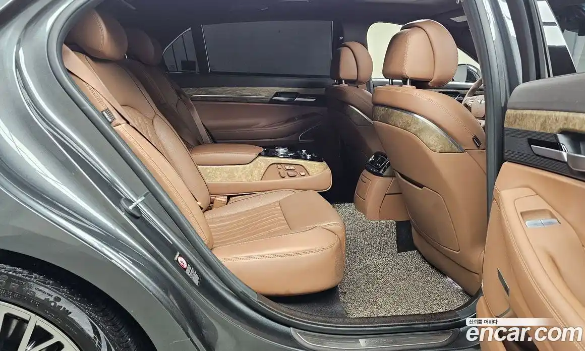 Genesis G90 2019 3.3 Автомат в Москве № 21710, фото 13