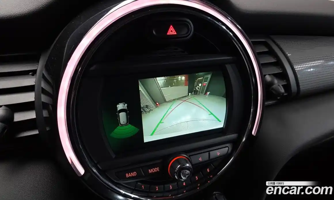 Mini Cooper 2021 1.5 Автомат в Москве № 221143, фото 19