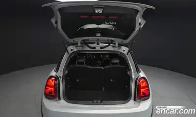 Mini Cooper 2021 1.5 Автомат в Москве № 221143, миниатюра 3