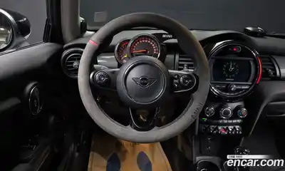 Mini Cooper 2021 1.5 Автомат в Москве № 221143, миниатюра 7