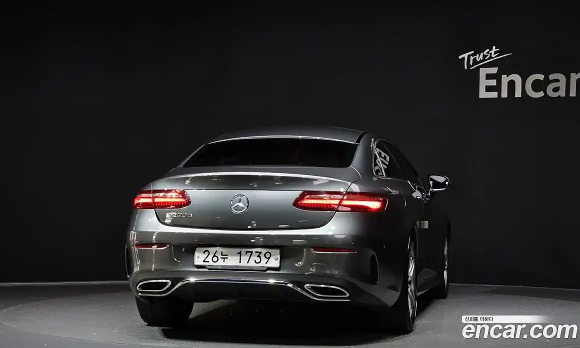 Mercedes-Benz E-Class 2017 1.9 Автомат в Москве № 225134, фото 13