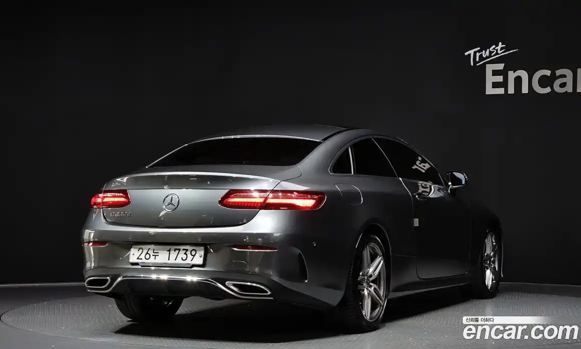 Mercedes-Benz E-Class 2017 1.9 Автомат в Москве № 225134, фото 17