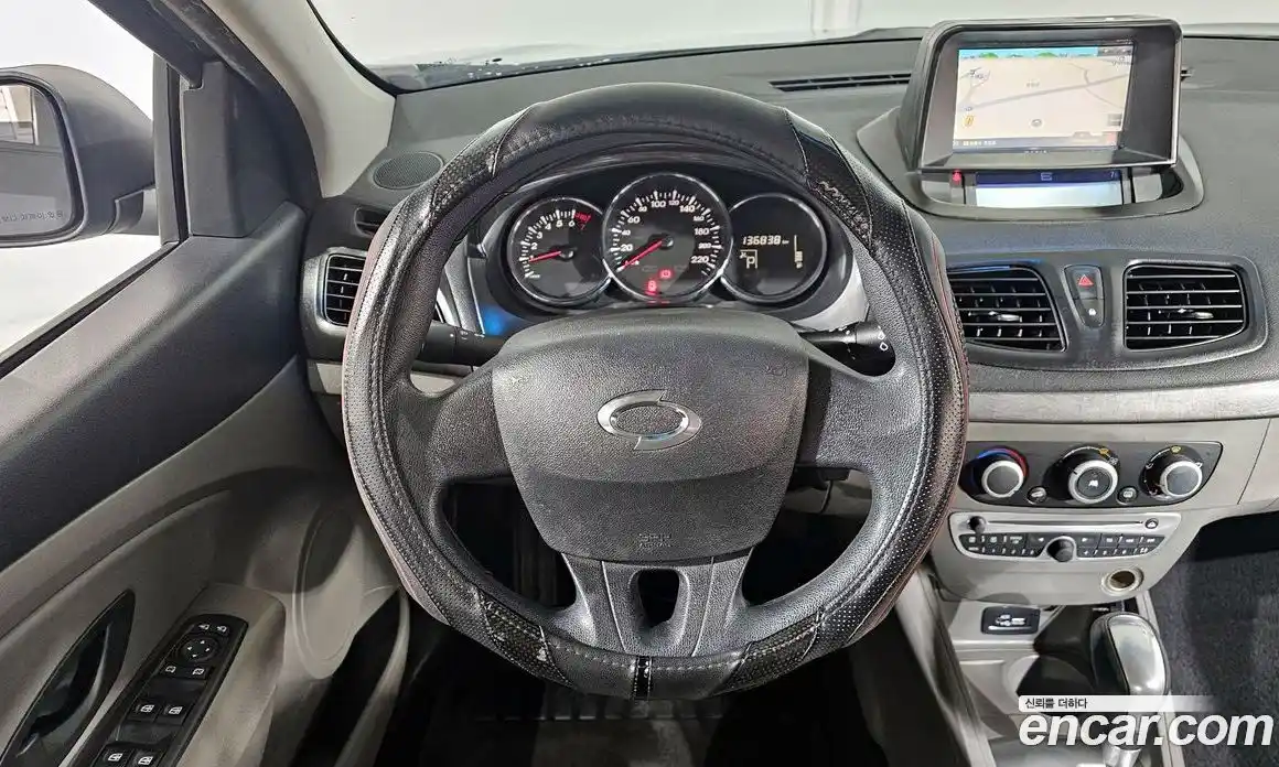 Renault SM3 2012 1.6 Автомат в Москве № 226149, фото 13