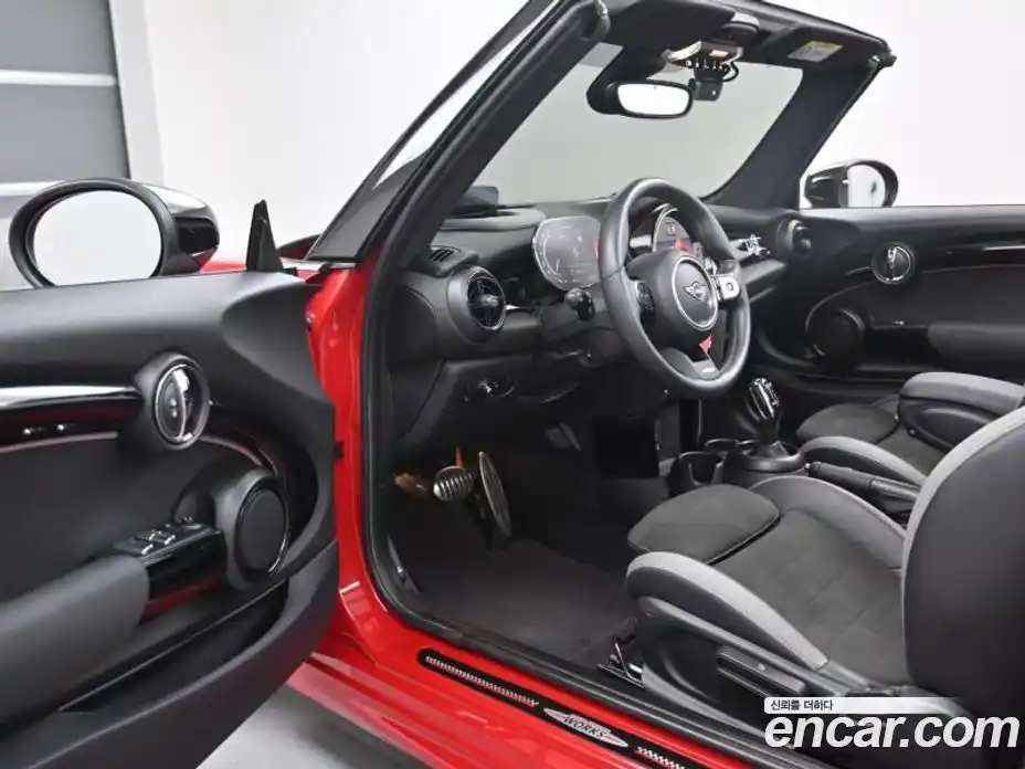 Mini Cooper Convertible 2022 2.0 Автомат в Москве № 226286, фото 11