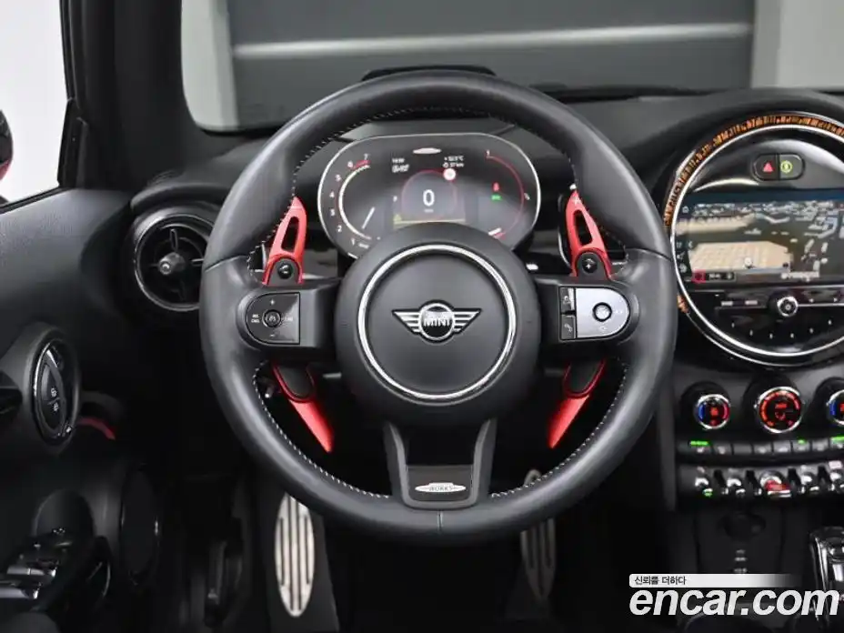 Mini Cooper Convertible 2022 2.0 Автомат в Москве № 226286, фото 13