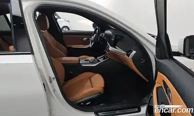 BMW 3-Series 2023 2.0 Автомат в Москве № 228422, миниатюра 4