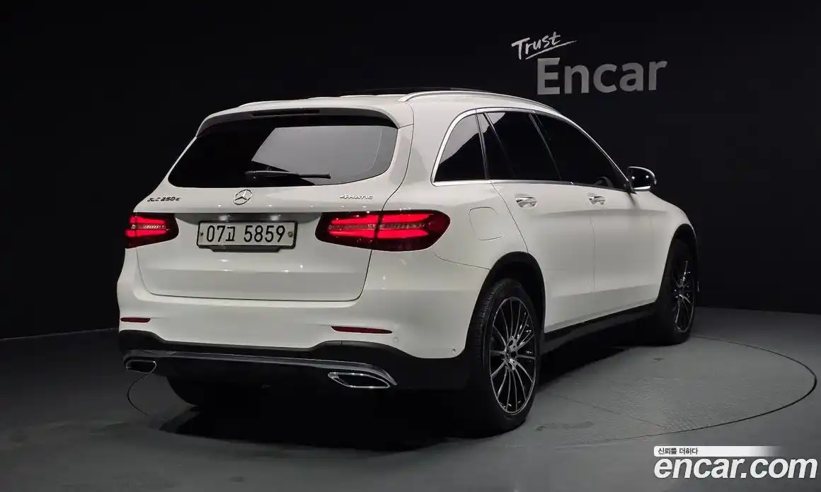 Mercedes-Benz GLC-Class 2017 2.1 Автомат в Москве № 229592, фото 14