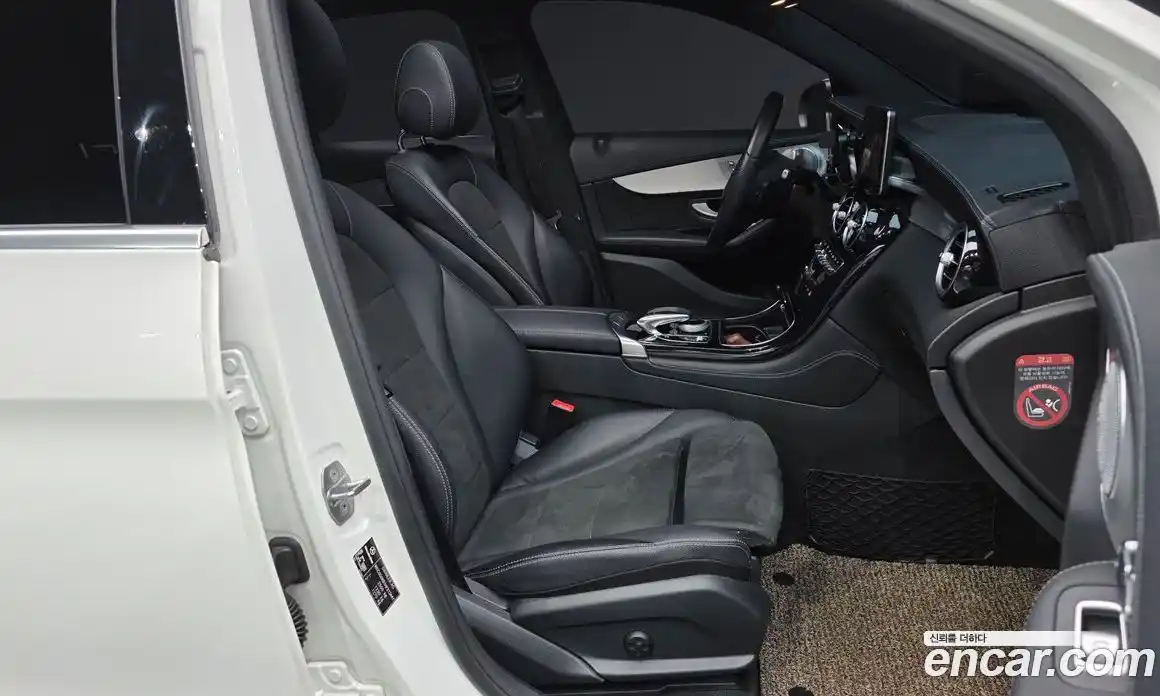 Mercedes-Benz GLC-Class 2017 2.1 Автомат в Москве № 229592, фото 20