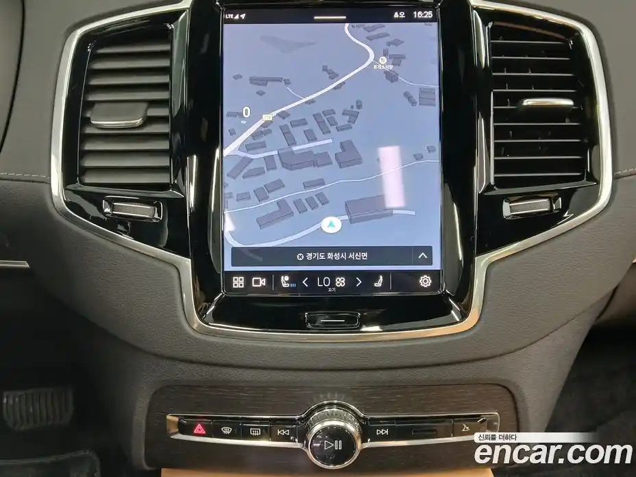 Volvo XC90 2025 2.0 Автомат в Москве № 230785, фото 11