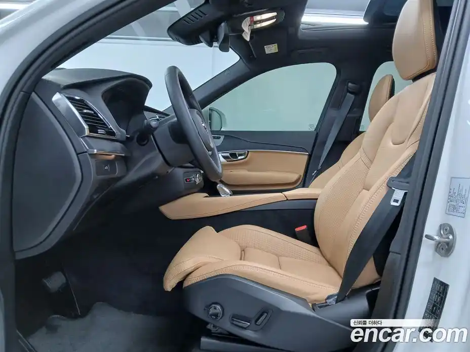 Volvo XC90 2025 2.0 Автомат в Москве № 230785, фото 15