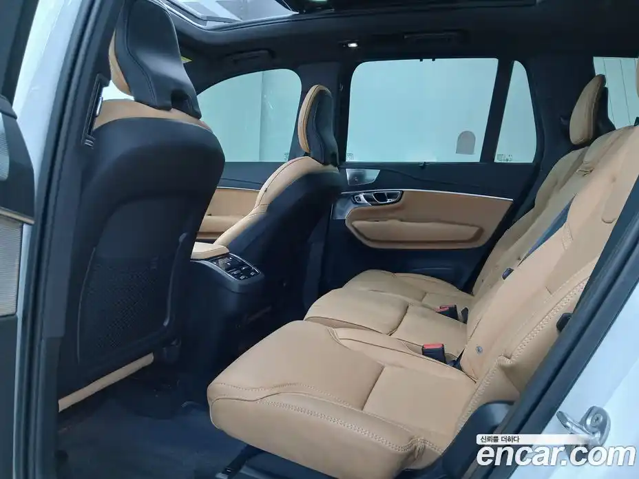 Volvo XC90 2025 2.0 Автомат в Москве № 230785, фото 16