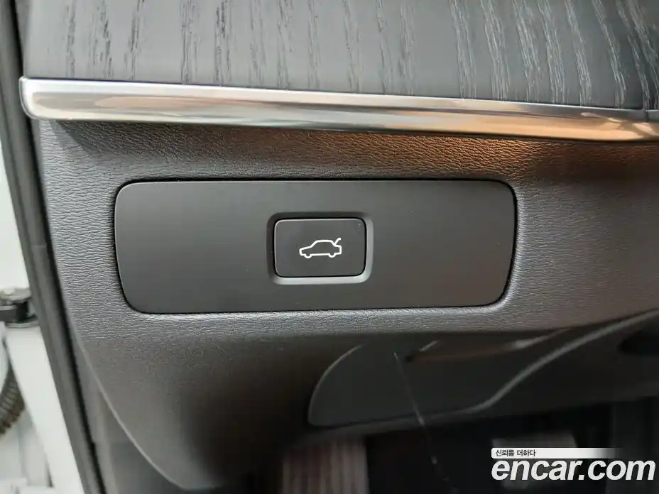 Volvo XC90 2025 2.0 Автомат в Москве № 230785, фото 19