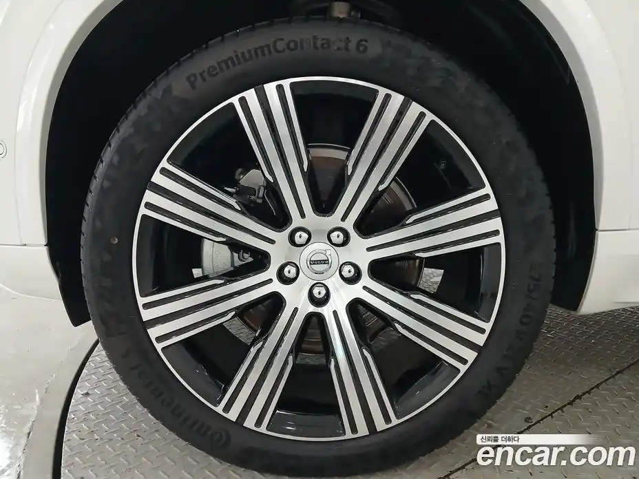 Volvo XC90 2025 2.0 Автомат в Москве № 230785, фото 5