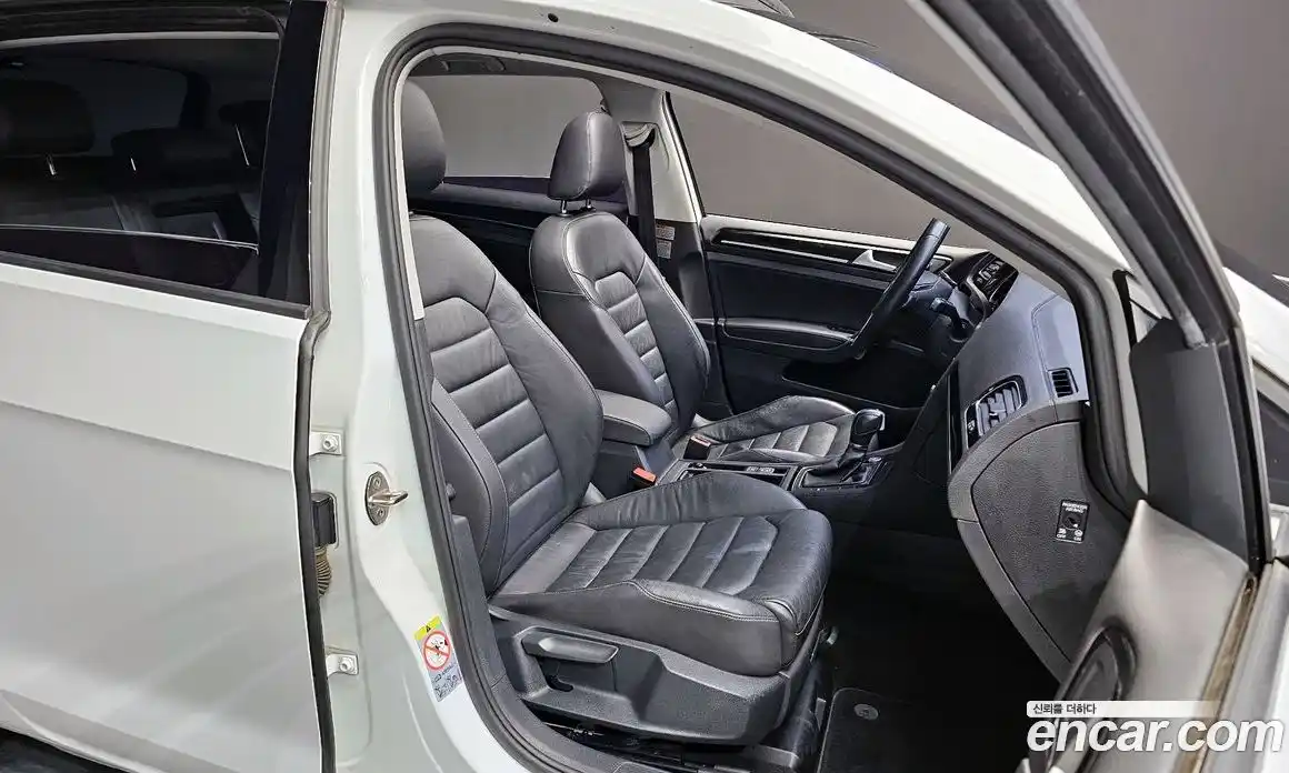 Volkswagen Golf 2015 2.0 Автомат в Москве № 232216, фото 12