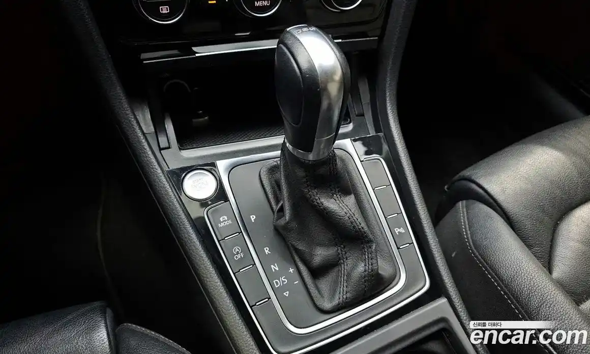 Volkswagen Golf 2015 2.0 Автомат в Москве № 232216, фото 9