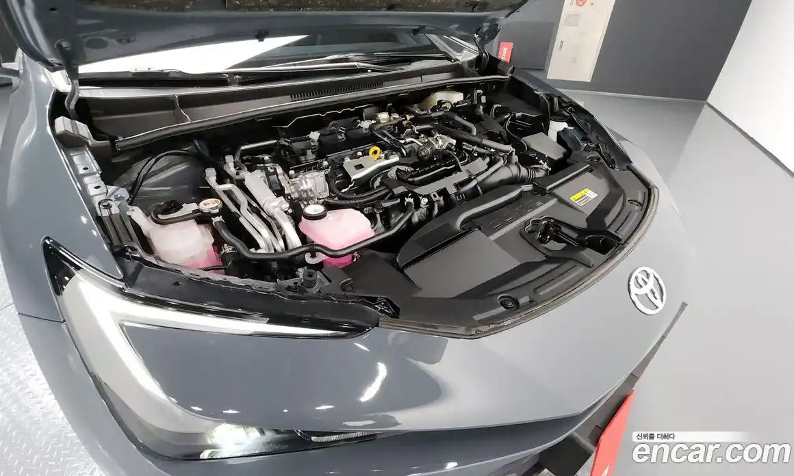 Toyota Prius 2024 2.0 Автомат в Москве № 232831, фото 15