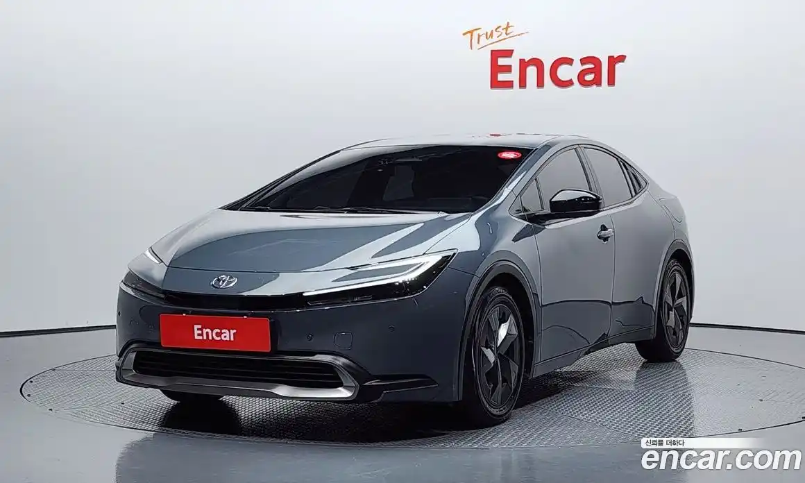 Toyota Prius 2024 2.0 Автомат в Москве № 232831, фото 3