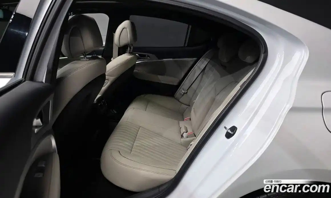 Genesis G70 2023 2.0 Автомат в Москве № 23717, фото 12