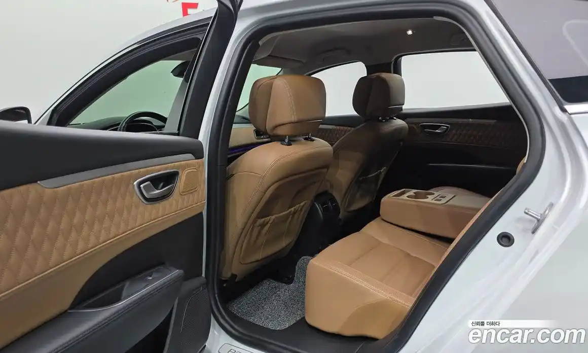 Renault SM6 2022 1.8 Автомат в Москве № 241687, фото 13