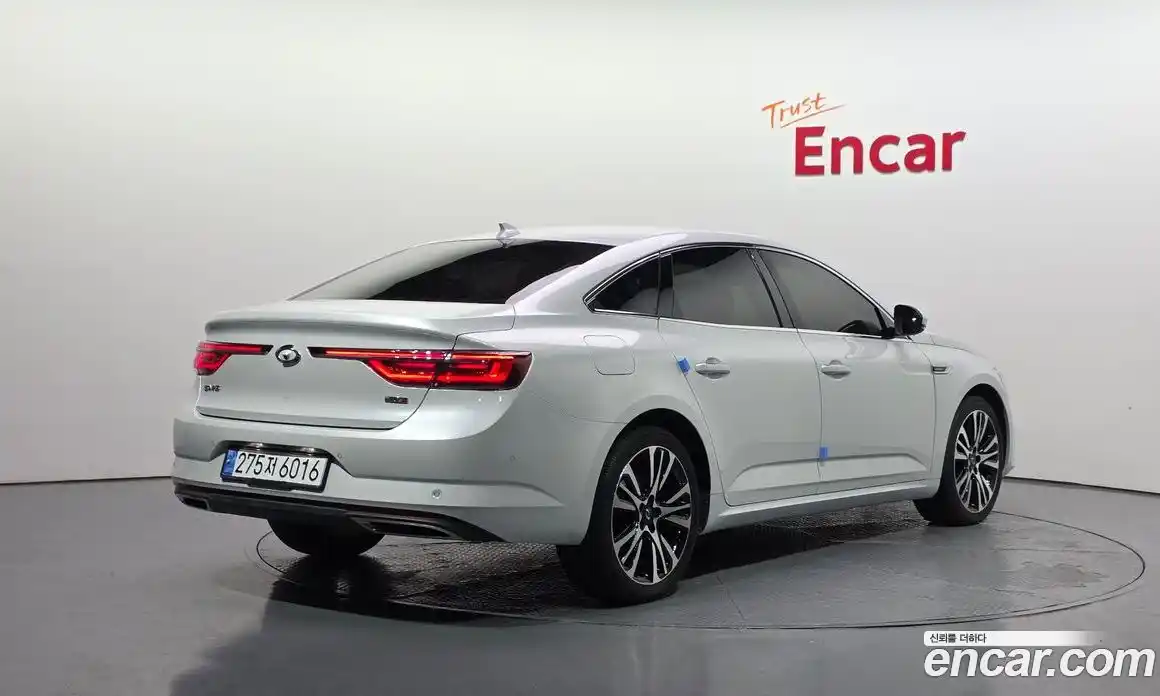 Renault SM6 2022 1.8 Автомат в Москве № 241687, фото 16