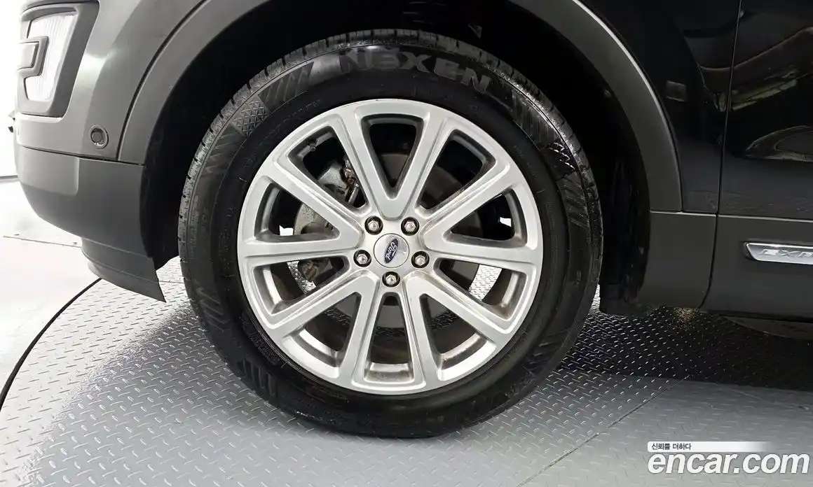 Ford Explorer 2017 2.3 Автомат в Москве № 247203, фото 15