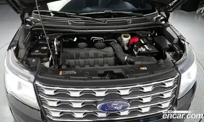 Ford Explorer 2017 2.3 Автомат в Москве № 247203, миниатюра 5