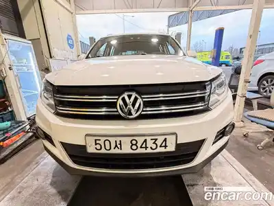 Volkswagen Tiguan, 2014